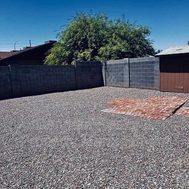 Building Photo - 4619 E Camino St