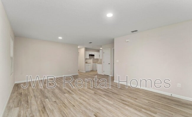 Building Photo - 5264 Wabash Blvd