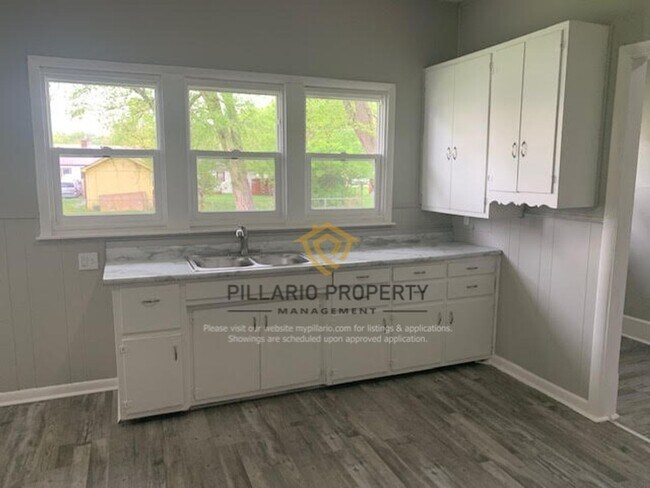 Building Photo - 3 Bedroom / 1.5 Bath New Remodel in Anderson!