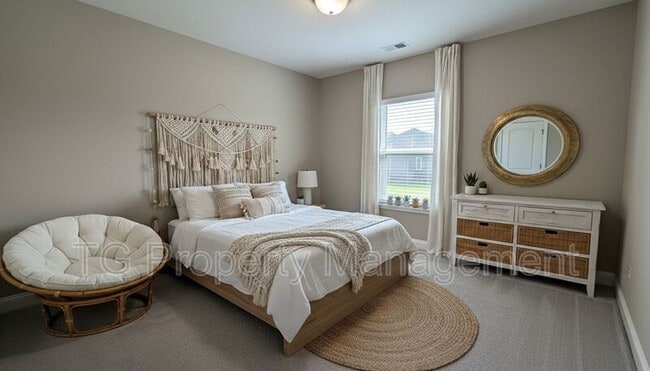 Building Photo - 122 Monthaven Dr