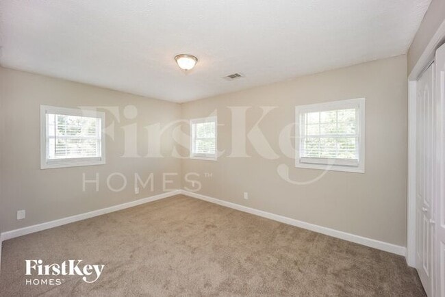 Building Photo - 4808 Kings Hwy