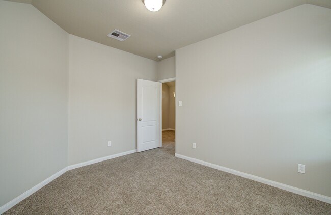 Building Photo - 17621 Northern Harrier Ct