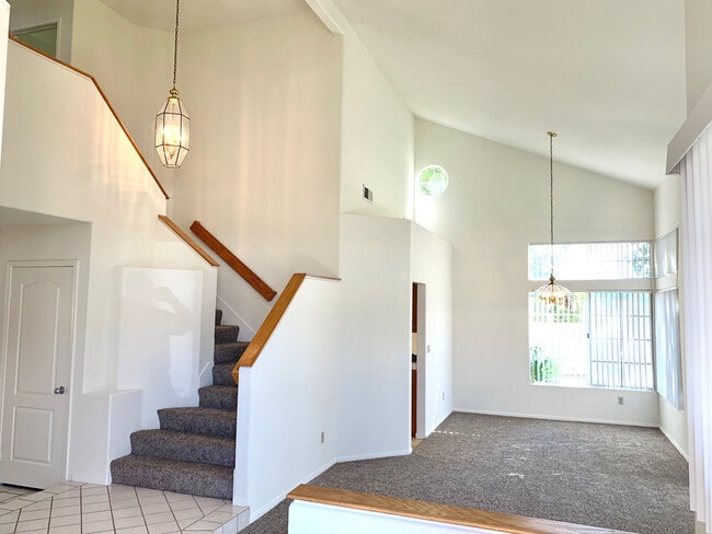 Building Photo - Spacious 4BD/2.5BA Home in Chula Vista - $4,295/mo!!