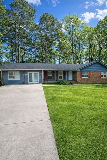 Building Photo - 1802 Driftwood Pl