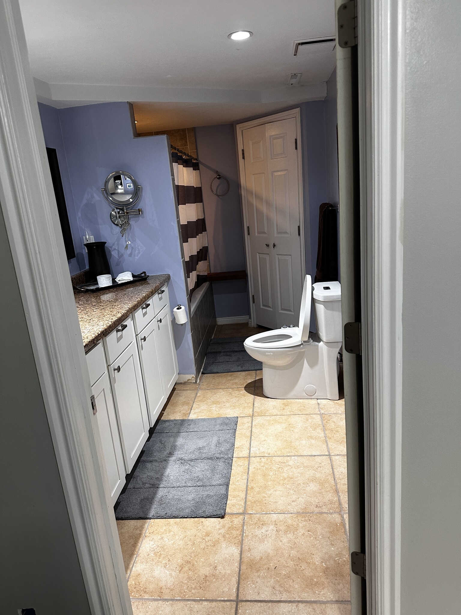 Building Photo - 2718 E Commonwealth Ave