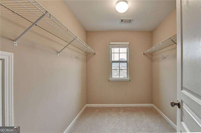 Building Photo - 4228 Woods Creek Ln