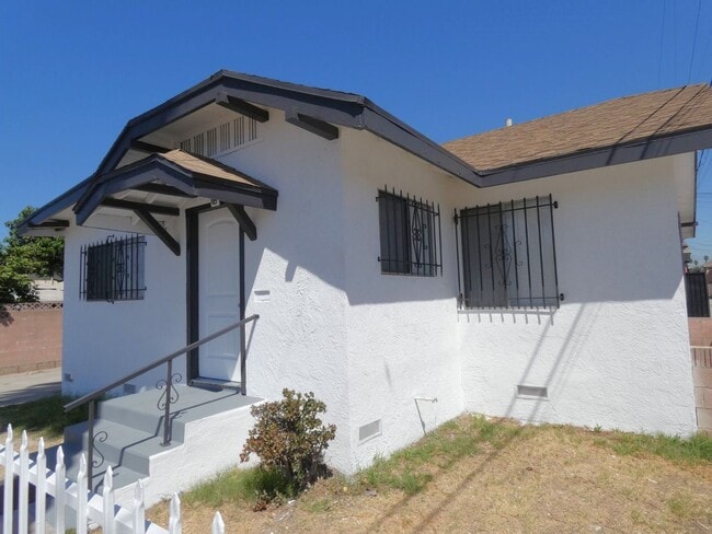 Building Photo - ***COMING SOON***$500 OFF 1ST MONTH*** SPA...