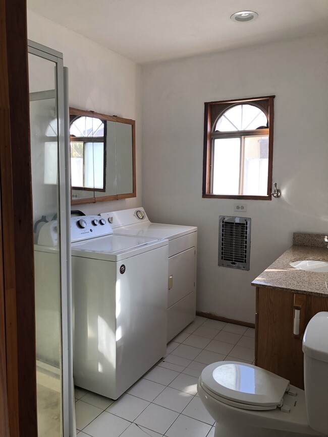 bathroom - 8624 Olin St