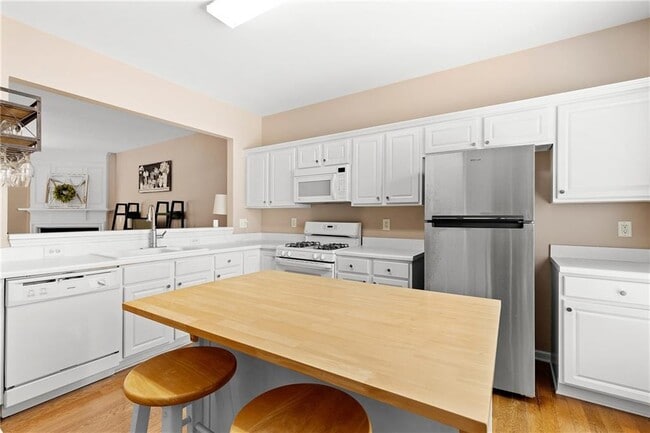 Building Photo - 3232 Trace Views Ct