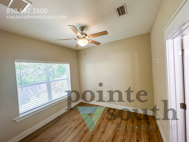 Building Photo - 605A Third St-