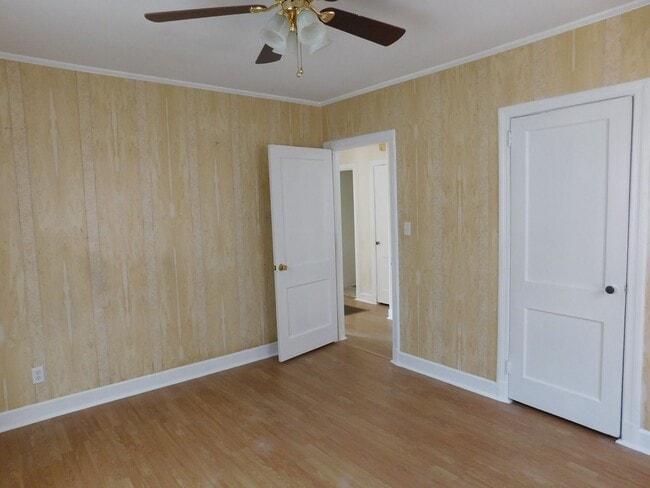 Building Photo - 815 Haywood Pl
