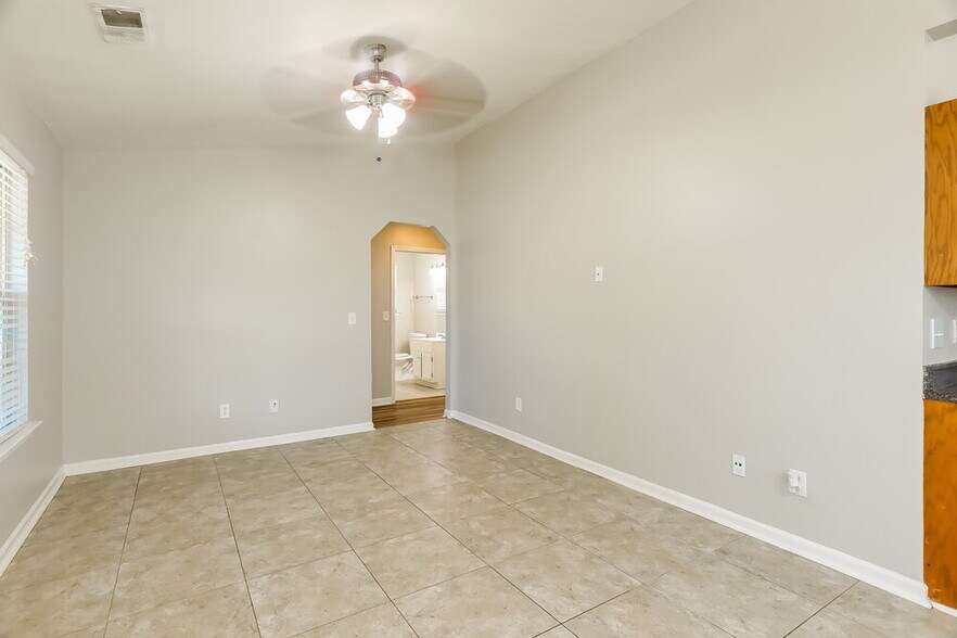 Building Photo - 779 Lannie Bonner Cir