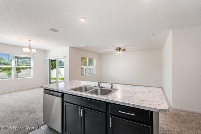 Building Photo - 899 Forest Trace Cir