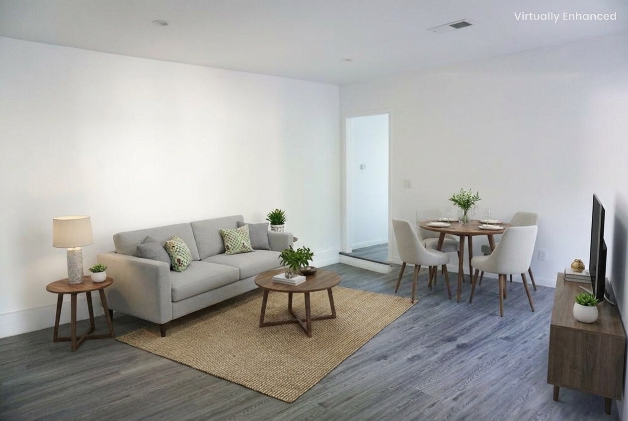 Virtually Staged - 14820 Devonshire St