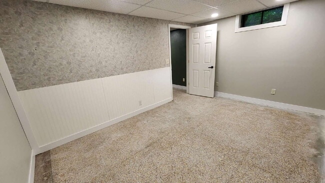 Building Photo - Spacious 4-Bedroom Home with Bonus Room, 3-Season Porch & Private Backyard