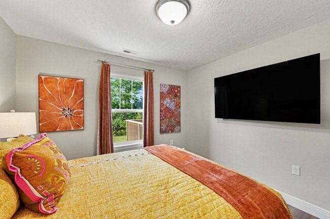 Building Photo - 157 Southwind Blvd