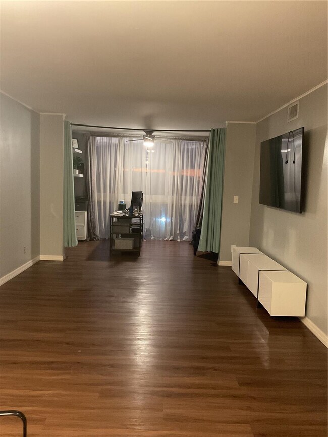 Primary Photo - 7840 NW 50th St