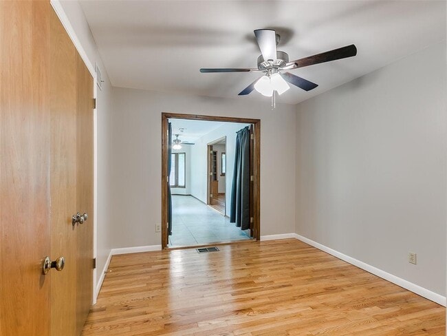 Building Photo - 1214 Cruce St