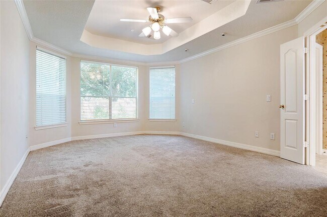 Building Photo - 5534 Chesapeake Pl