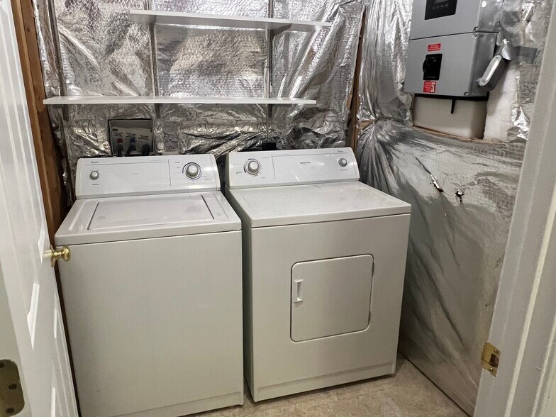 Building Photo - 9222 Murillo Ct