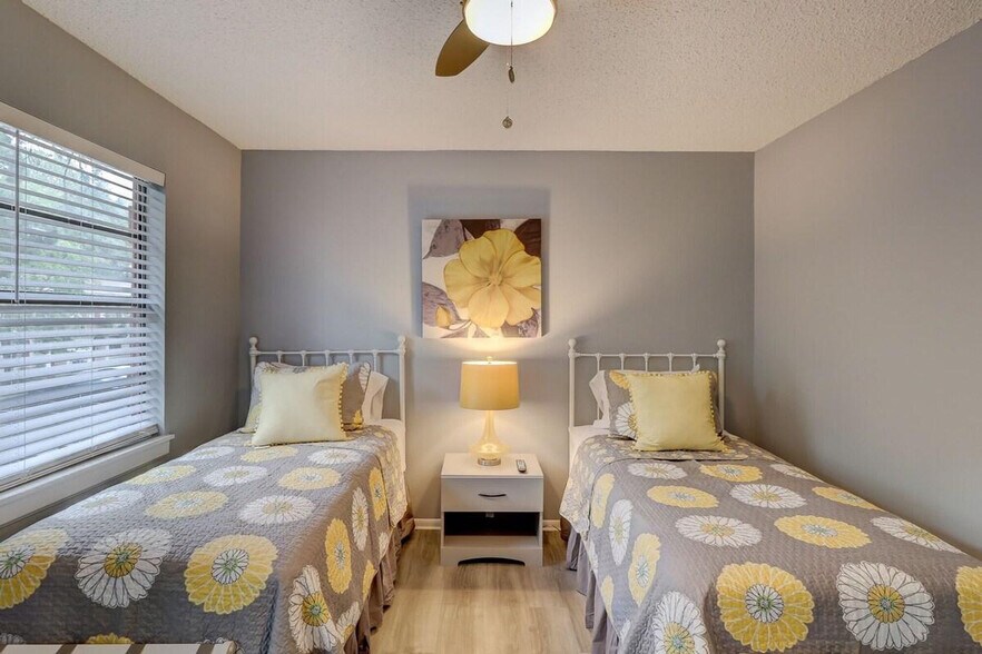 Building Photo - 400 William Hilton Pkwy