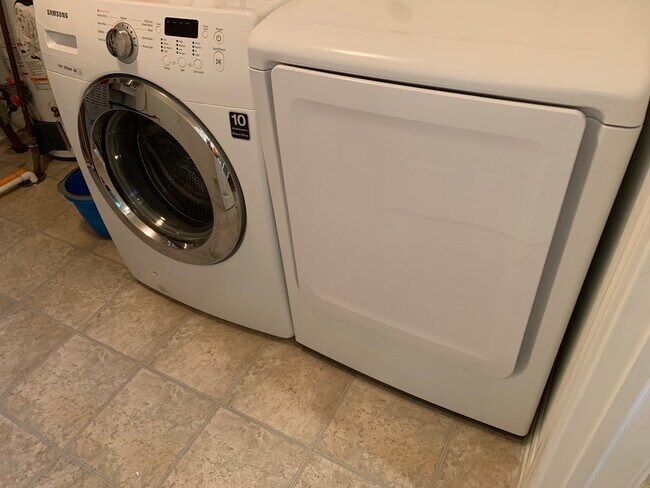 Building Photo - 7503 Claridge Dr