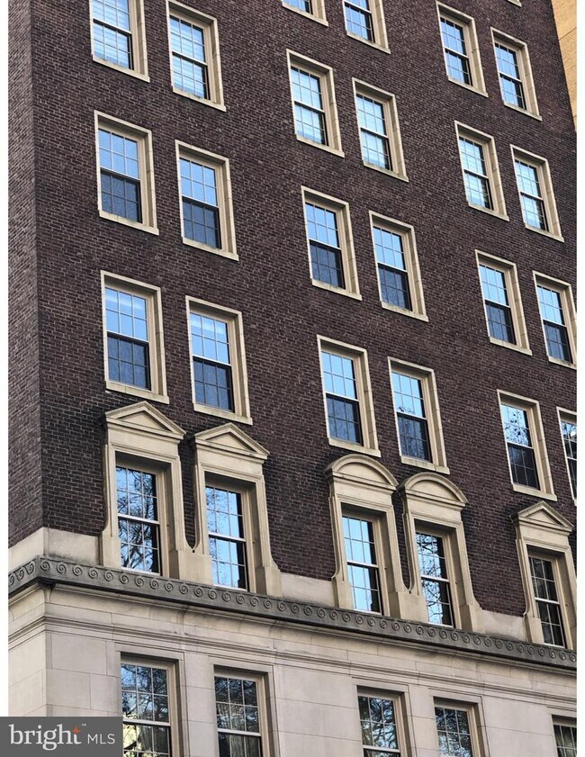 Building Photo - 1800 Rittenhouse Square