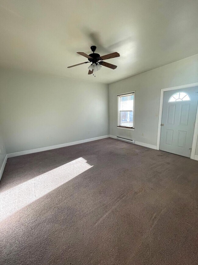 Building Photo - 336-338 Union St