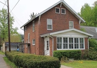 Building Photo - Coming Soon-Large house with fresh paint &...