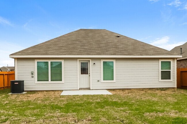Building Photo - 400 Mustang Trot Dr