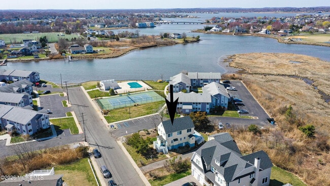 Building Photo - 47 Valentine St