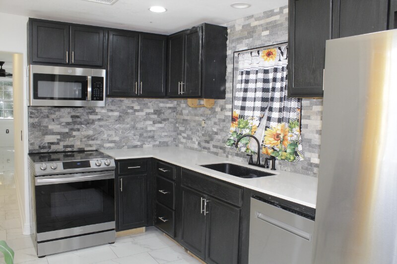 Building Photo - 24301 E Colonial Dr