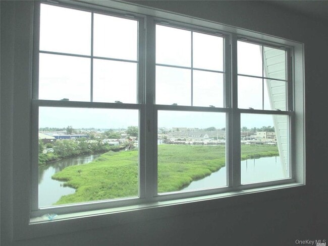 Building Photo - 237 Marina Pointe Dr