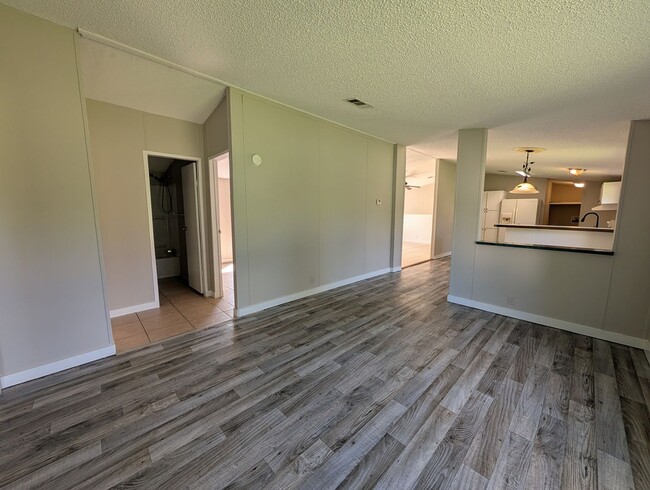 Building Photo - 4 bedroom Acreage Rental with Fenced Paddock – NW Ocala, FL (3 Acres)