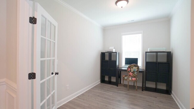 Building Photo - 329 Sparrow Rdg Dr