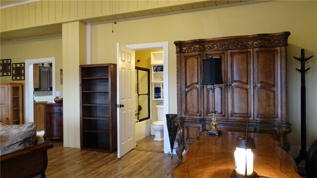 Building Photo - 875 Co Rd 26