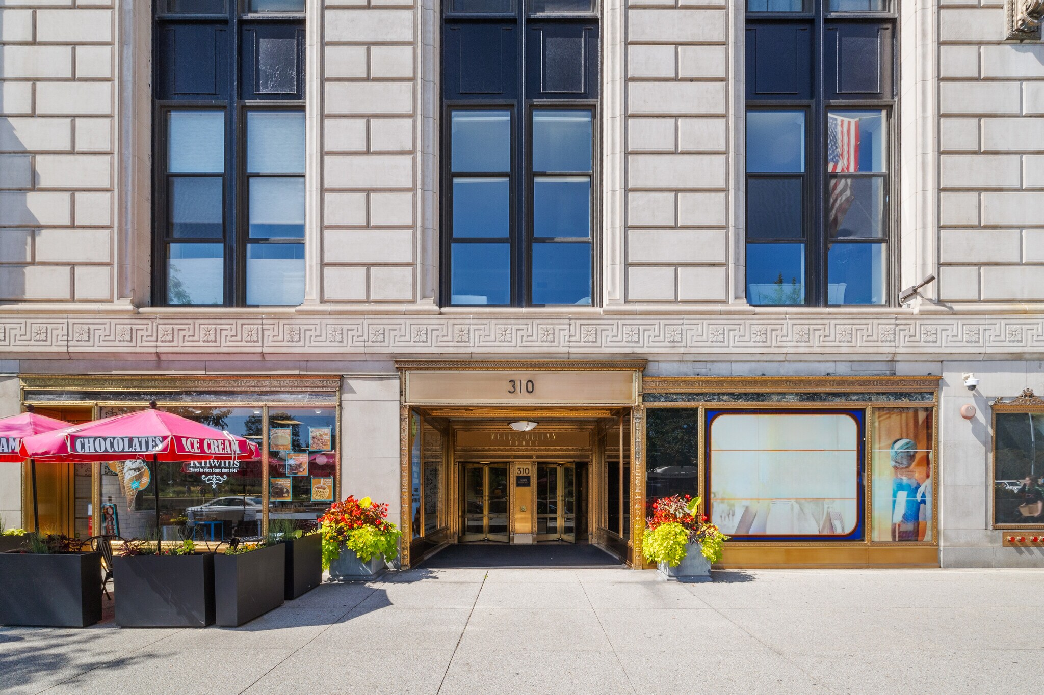 Building Photo - 310 S Michigan Ave