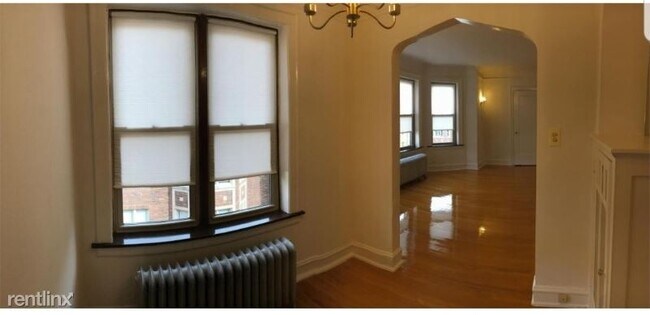 Building Photo - 9218 S Bishop St