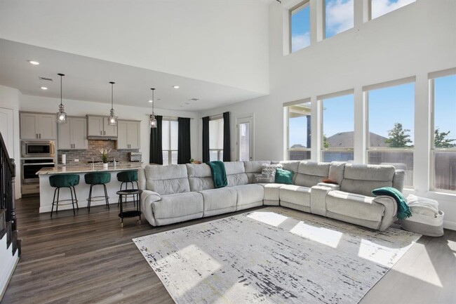 Building Photo - 18120 Leccion Dr