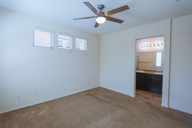 Building Photo - 1294 Luna del Oro Ln