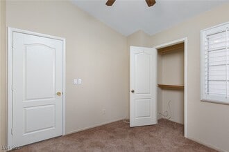 Building Photo - 5440 Red Sun Dr