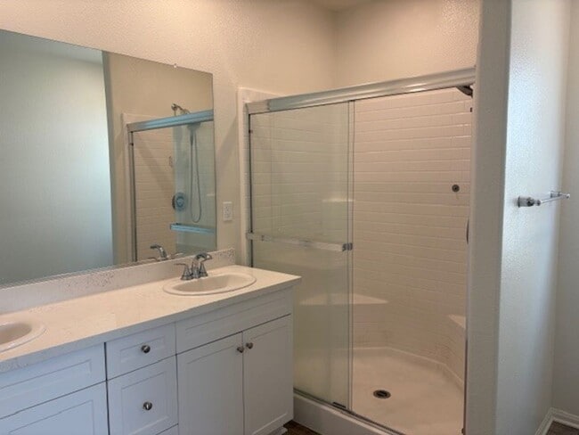 Building Photo - 3 Bedroom + Office, 2 Bath Home with Solar...