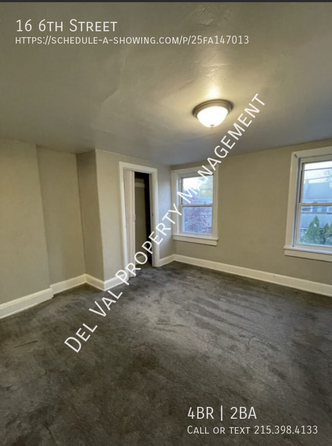 Building Photo - 16 6th St