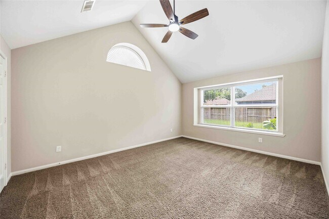 Building Photo - 950 Firthwood Ln