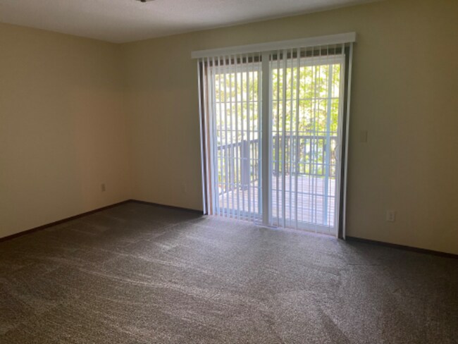 Building Photo - 10320 Pheasant Ln