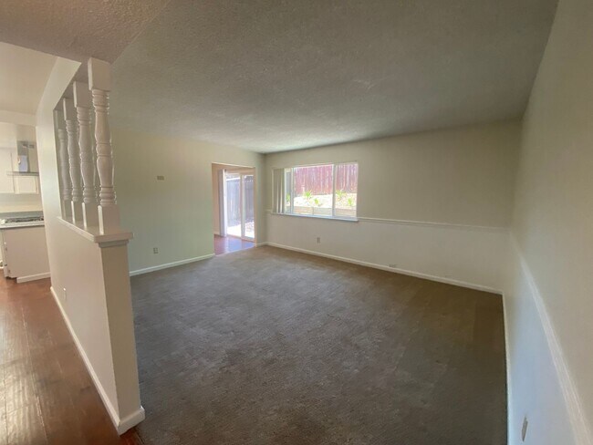 Building Photo - Great 3 Bedroom Home in Citrus Heights
