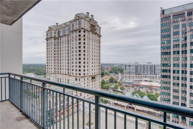 Primary Photo - 3040 Peachtree Rd NW
