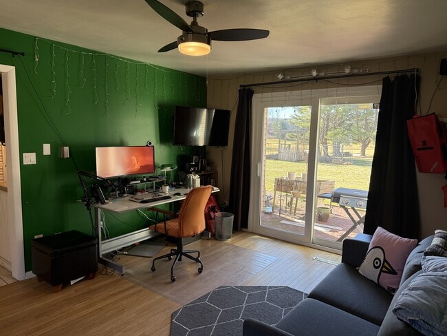 Building Photo - 18 Cricklewood Cir