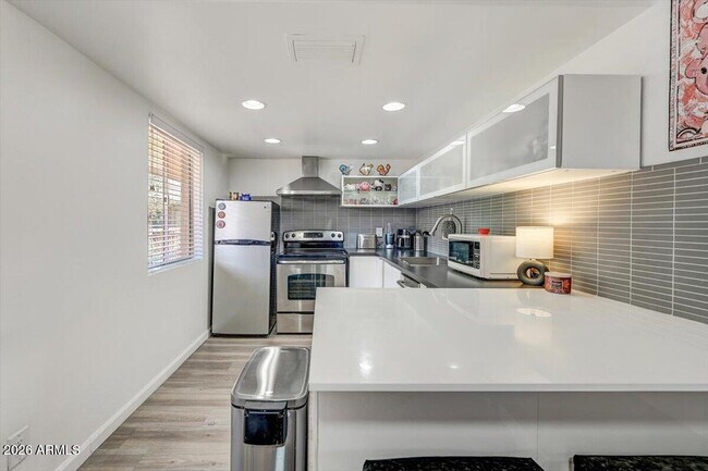 Building Photo - 4354 N 82nd St
