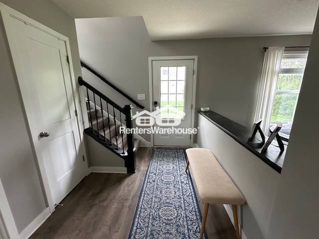 Building Photo - 5651 Cattail Ct NE
